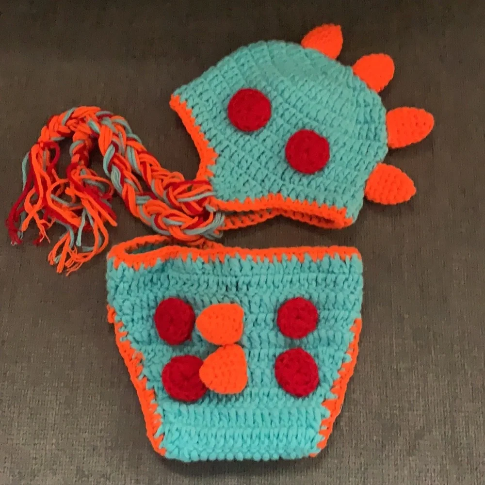 Newborn Crocheted Dinosaur Hat and Diaper Cover